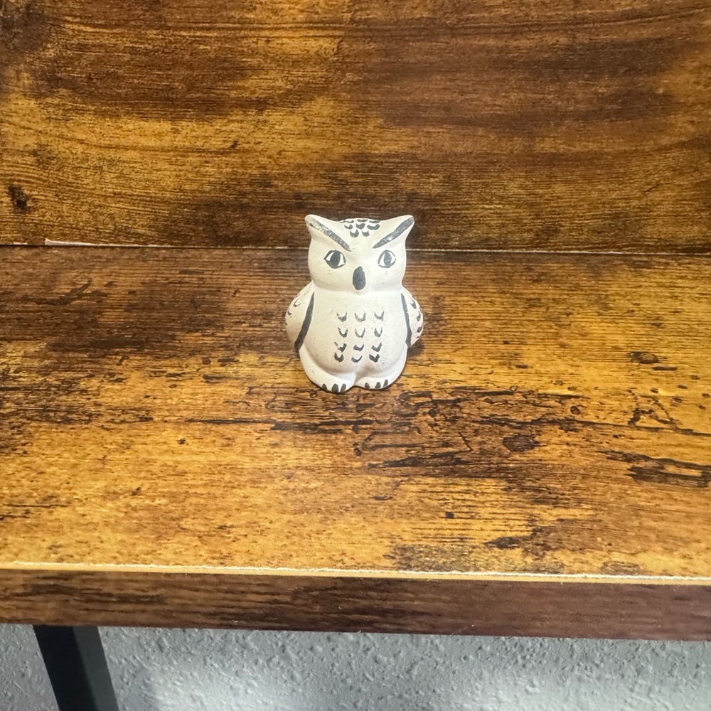 Small decorative owl